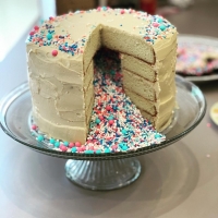 gender reveal cake, gender reveal sprinkles, blue and pink sprinkles, baby shower sprinkles, gender reveal pinata cake